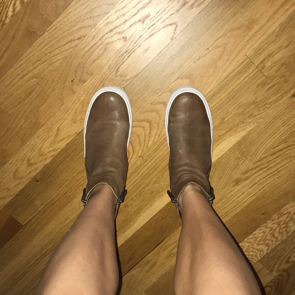 Lucky Brand zip up flats/sneakers